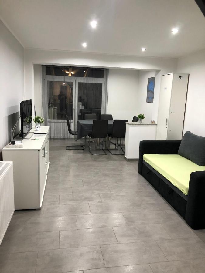 Heni Apartment บุค ภายนอก รูปภาพ