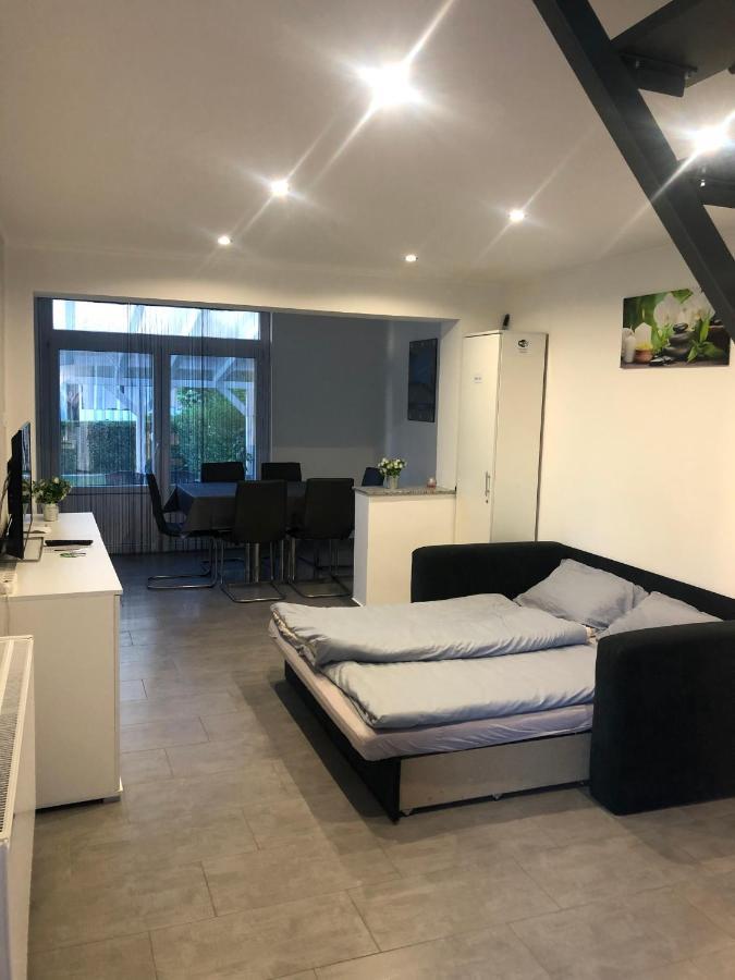 Heni Apartment บุค ภายนอก รูปภาพ