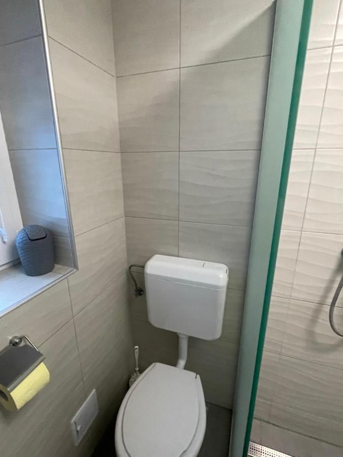 Heni Apartment บุค ภายนอก รูปภาพ